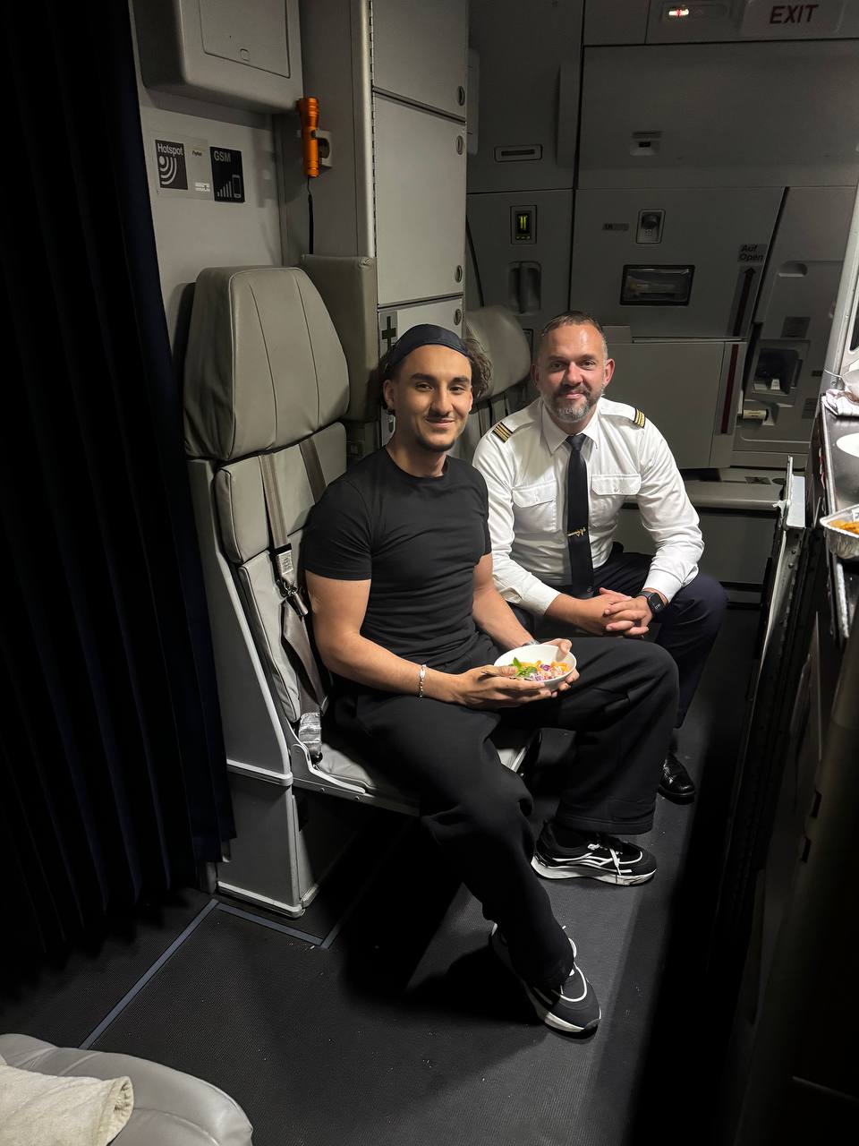 Private Jet · Cockpit Crew